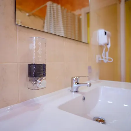 Casa Aurora - Humanitas E Forum Assago Bed & Breakfast Rozzano