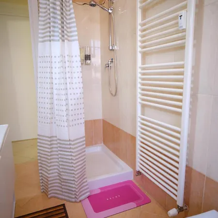 Casa Aurora - Humanitas E Forum Assago Bed & Breakfast